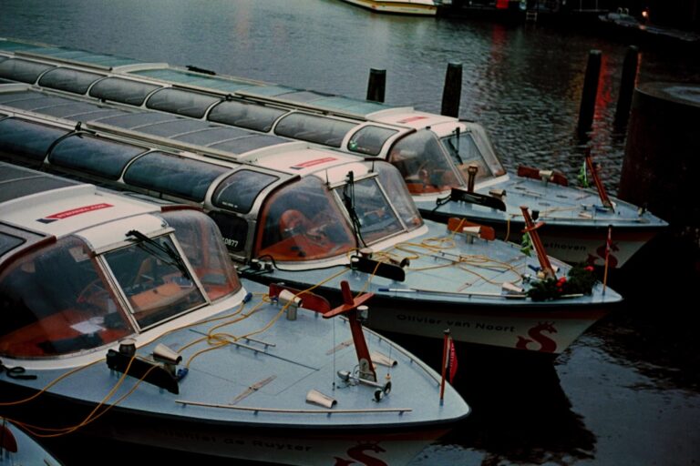 Photo Electric boats